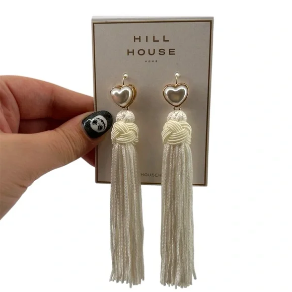 NEW Hill House The Tassel Earrings Pearl Heart in Cream / Gold - Picture 3 of 8